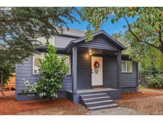 5390 Ne SKIDMORE St, Portland, OR 97218