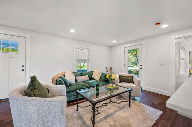 1091 Pucker Street, Stowe, VT 05672