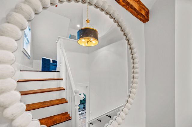 1091 Pucker Street, Stowe, VT 05672