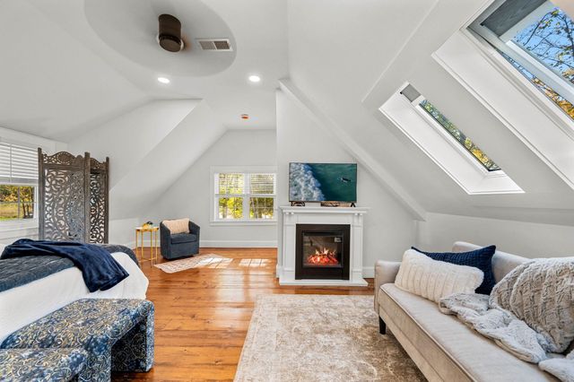 1091 Pucker Street, Stowe, VT 05672