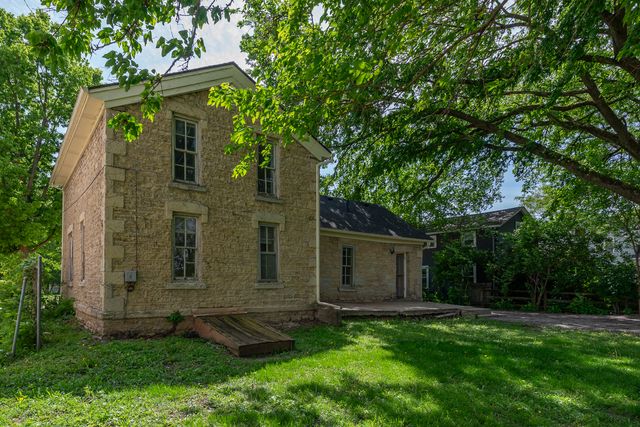 117 S PRAIRIE Street, Batavia, IL 60510