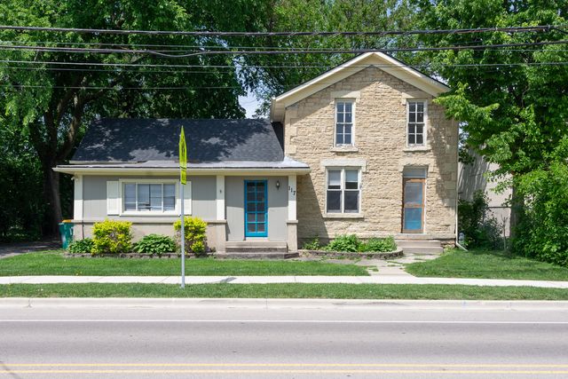 117 S PRAIRIE Street, Batavia, IL 60510