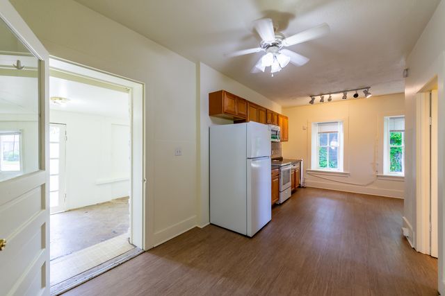 117 S PRAIRIE Street, Batavia, IL 60510