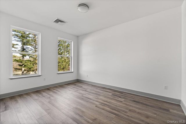 75 Forester Avenue TH1, Warwick, NY 10990