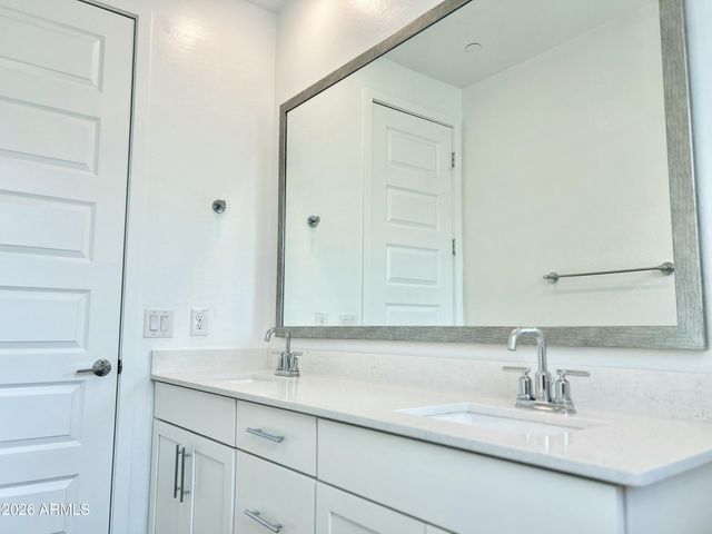 4077 S SABRINA Drive 101, Chandler, AZ 85248