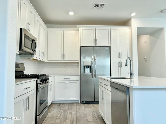 4077 S SABRINA Drive 101, Chandler, AZ 85248