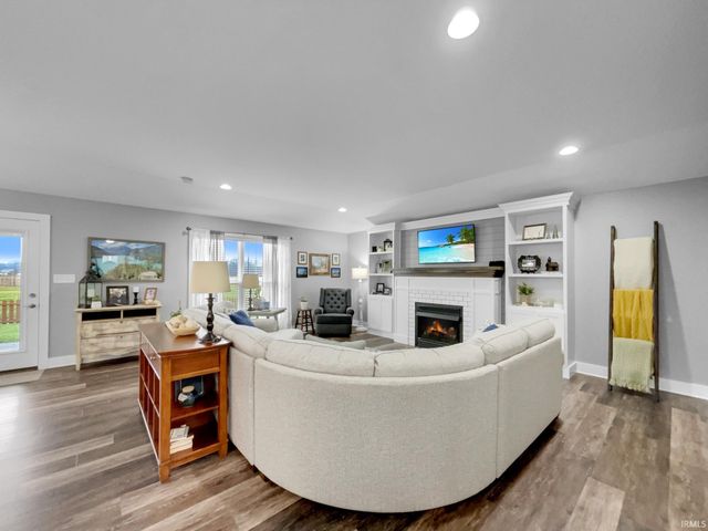 4045 Kenly Drive, Evansville, IN 47725