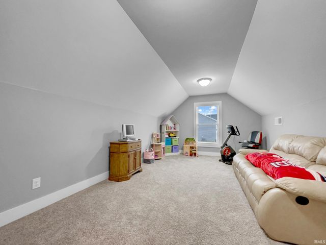 4045 Kenly Drive, Evansville, IN 47725