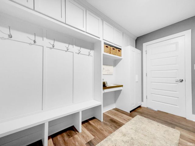 4045 Kenly Drive, Evansville, IN 47725