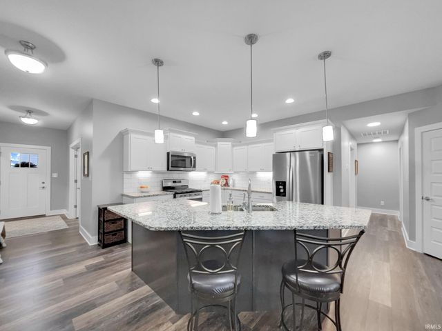 4045 Kenly Drive, Evansville, IN 47725