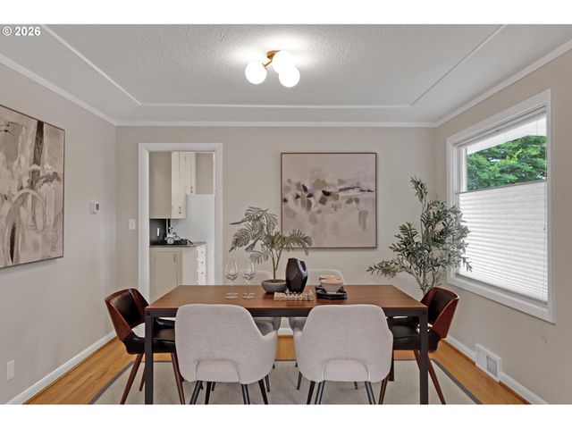 329 Se 50TH Ave, Portland, OR 97215