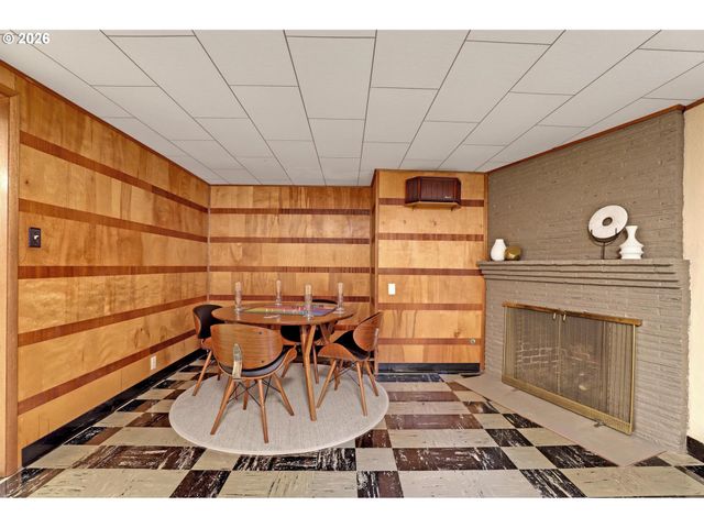 329 Se 50TH Ave, Portland, OR 97215