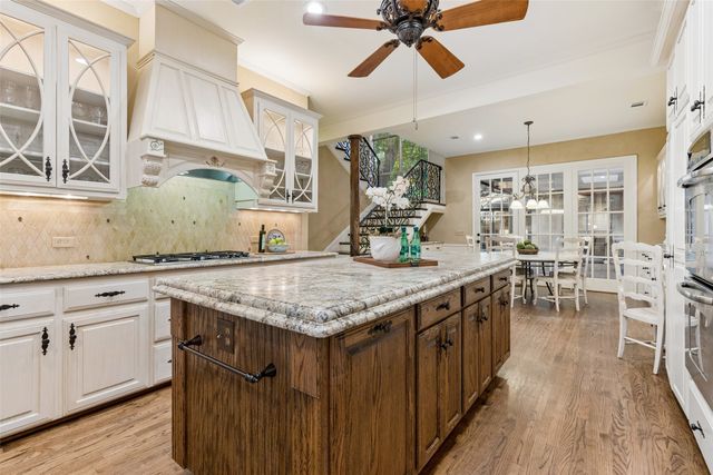 8732 Arbor Park Court, Dallas, TX 75243