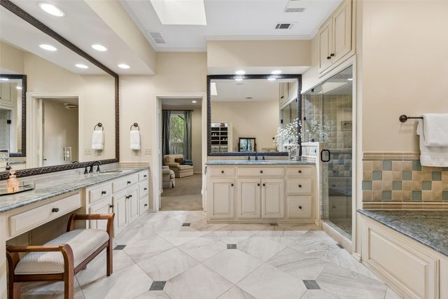 8732 Arbor Park Court, Dallas, TX 75243