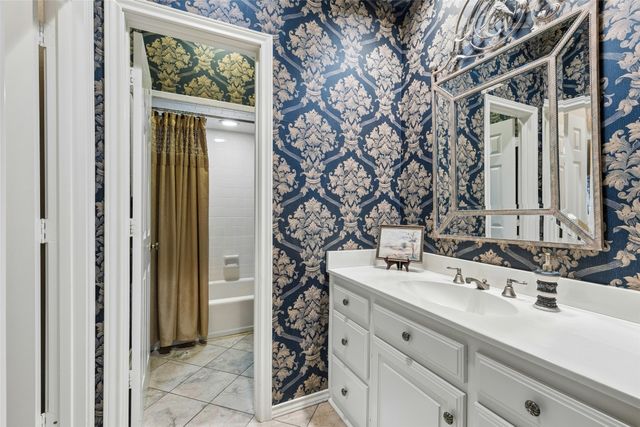 8732 Arbor Park Court, Dallas, TX 75243