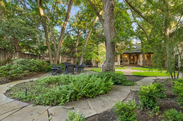 8732 Arbor Park Court, Dallas, TX 75243