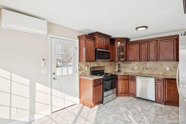 53 Hickory Street, Central Islip, NY 11722