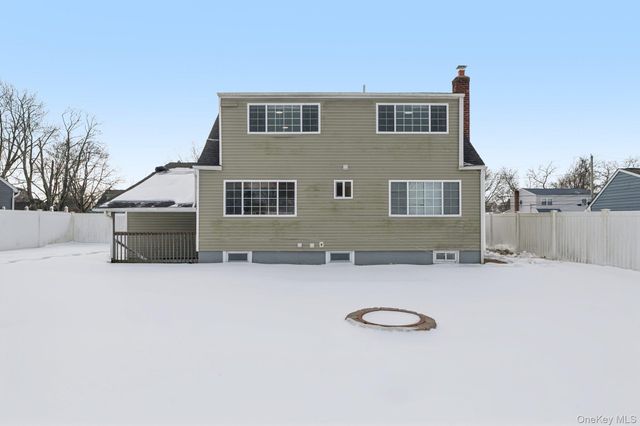 53 Hickory Street, Central Islip, NY 11722