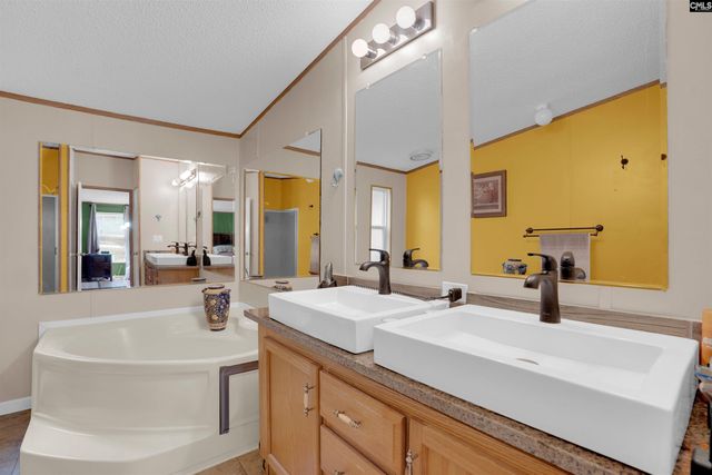 577 Twin Ponds Road, Newberry, SC 29108