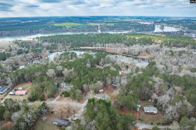 577 Twin Ponds Road, Newberry, SC 29108