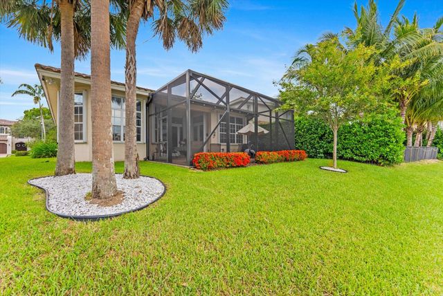 8247 NW 107th Ter, Parkland, FL 33076