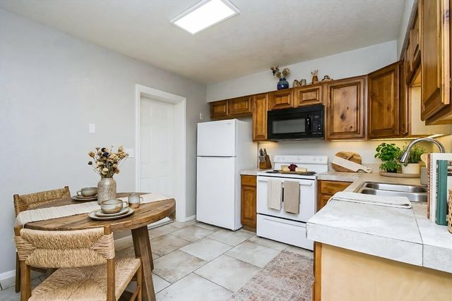 208 S Doran 208, Mesa, AZ 85204