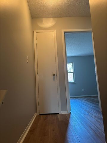 7970 Trellage Court, 15, Powell, OH 43065
