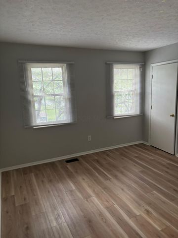 7970 Trellage Court, 15, Powell, OH 43065
