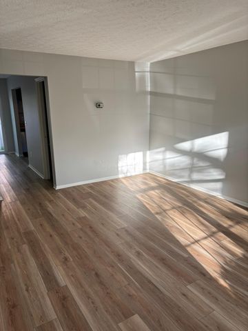 7970 Trellage Court, 15, Powell, OH 43065