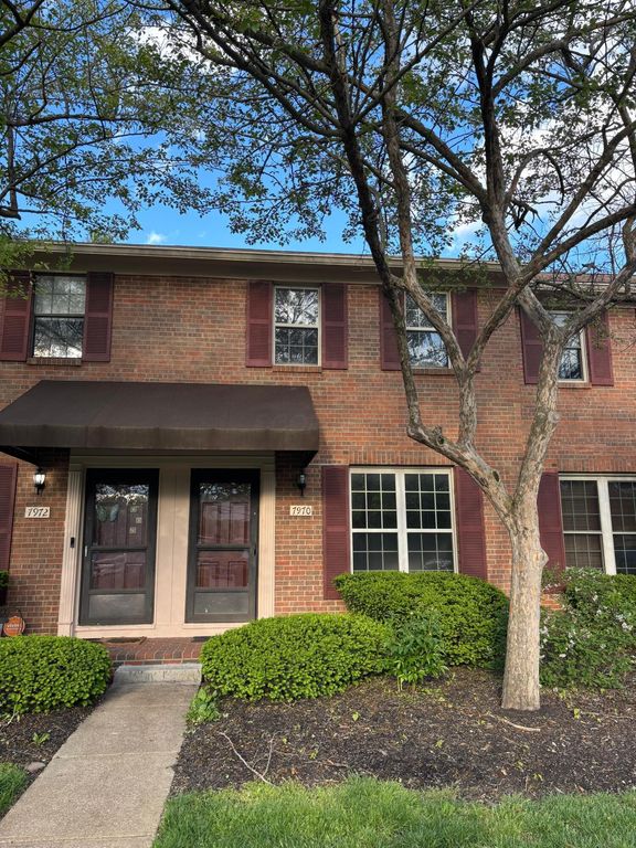 7970 Trellage Court, 15, Powell, OH 43065