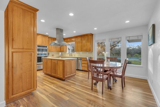 5812 N Walnut Rd, Turlock, CA 95382