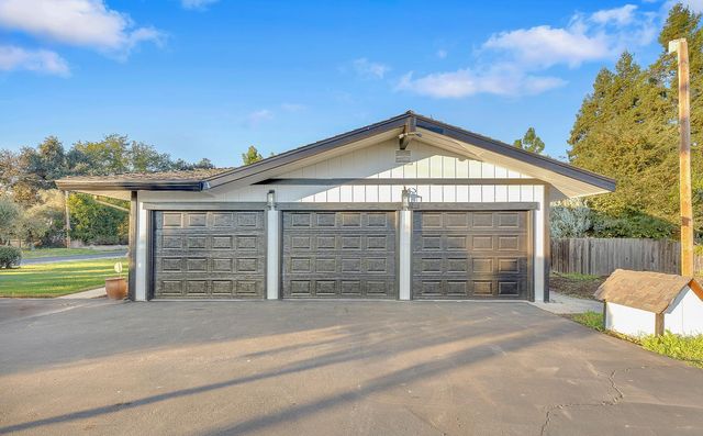 5812 N Walnut Rd, Turlock, CA 95382