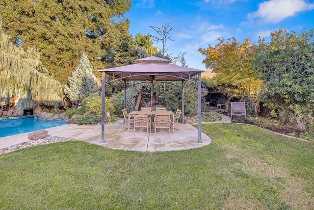 5812 N Walnut Rd, Turlock, CA 95382