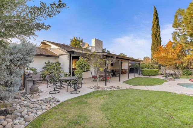 5812 N Walnut Rd, Turlock, CA 95382