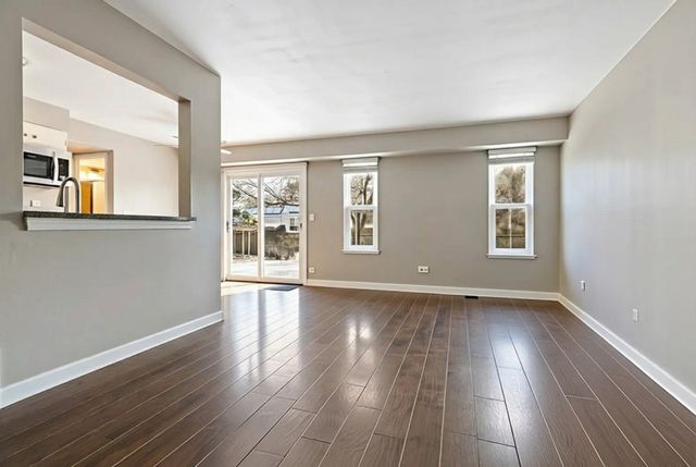 2615 Prairieview Lane N, Aurora, IL 60502