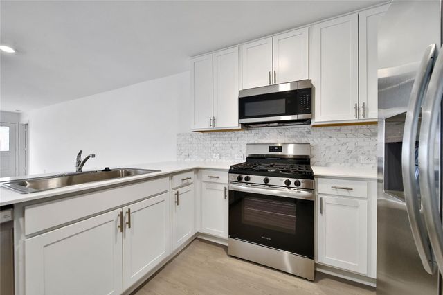 31406 Casacalenda Lane, Huffman, TX 77336