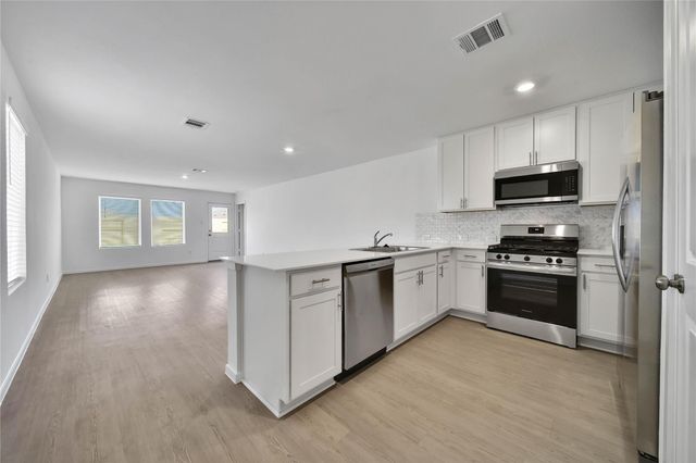 31406 Casacalenda Lane, Huffman, TX 77336