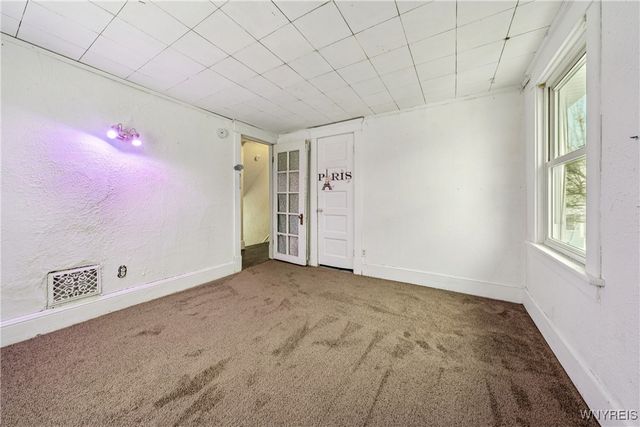 1455 Kenmore Avenue, Tonawanda, NY 14217