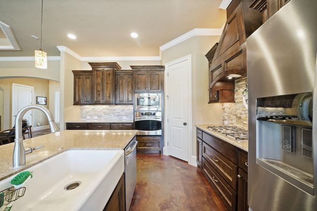 20015 Stone Lake Circle, Tomball, TX 77377