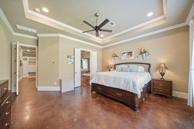 20015 Stone Lake Circle, Tomball, TX 77377