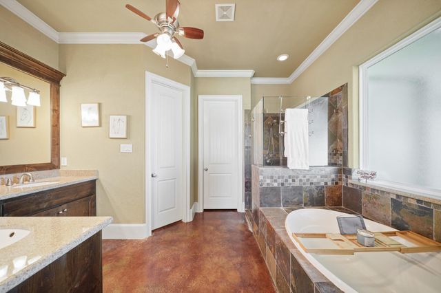 20015 Stone Lake Circle, Tomball, TX 77377