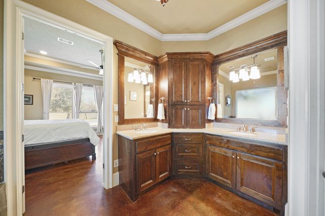 20015 Stone Lake Circle, Tomball, TX 77377