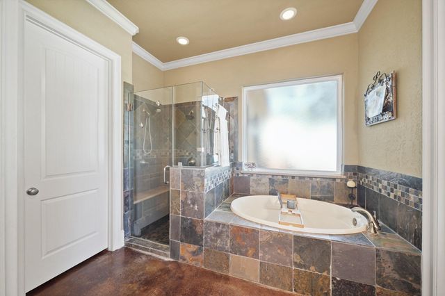 20015 Stone Lake Circle, Tomball, TX 77377