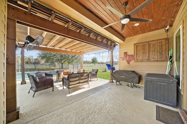 20015 Stone Lake Circle, Tomball, TX 77377