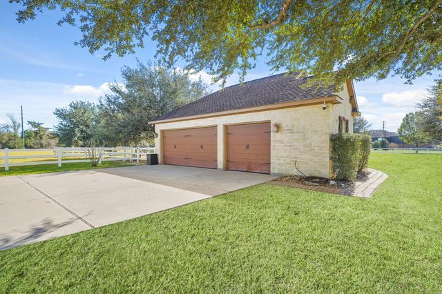 20015 Stone Lake Circle, Tomball, TX 77377