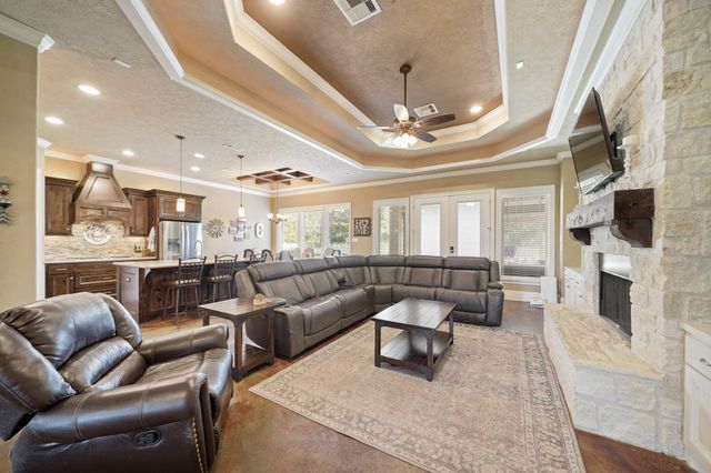 20015 Stone Lake Circle, Tomball, TX 77377