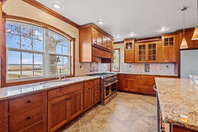 1410 E Wood Road, Rensselaer, IN 47978