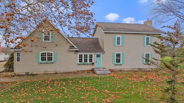 1410 E Wood Road, Rensselaer, IN 47978