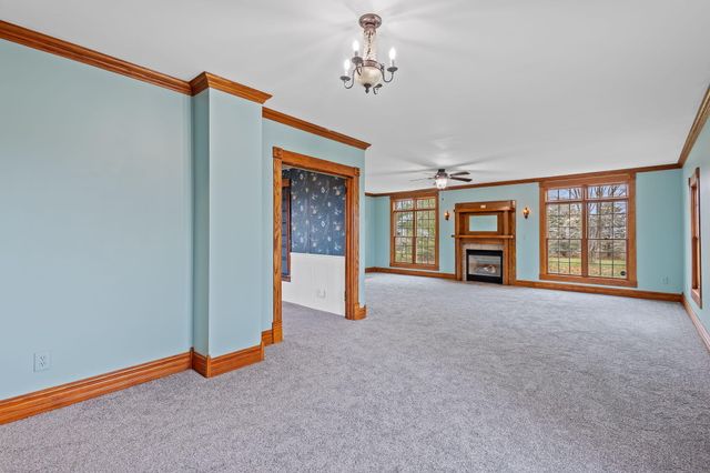 1410 E Wood Road, Rensselaer, IN 47978