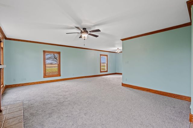 1410 E Wood Road, Rensselaer, IN 47978